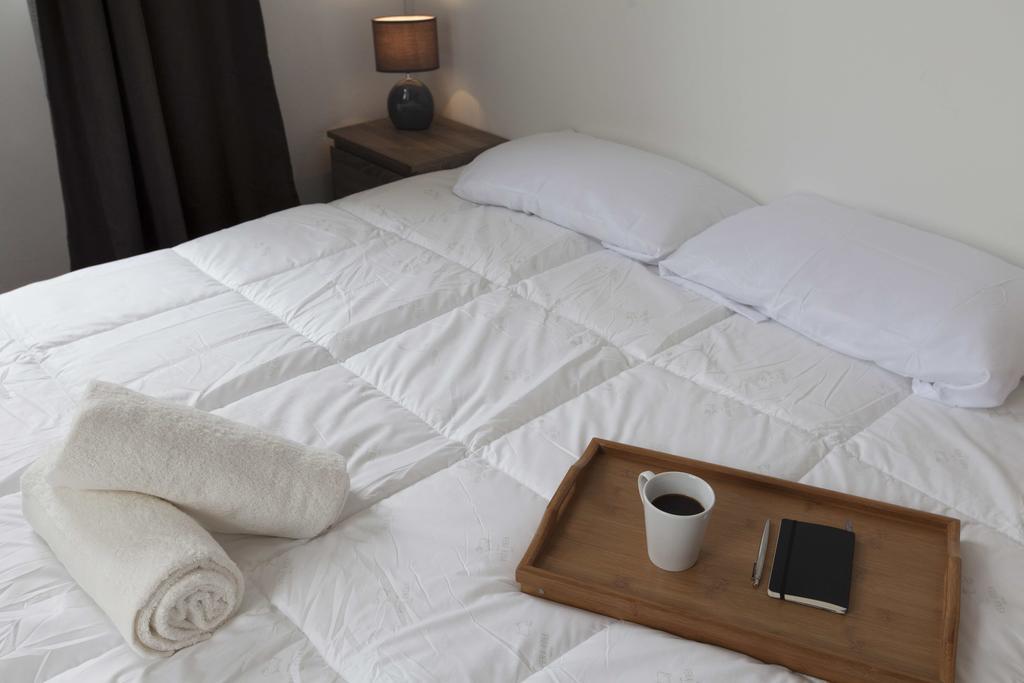 Guest House First Floor Лагос Екстериор снимка